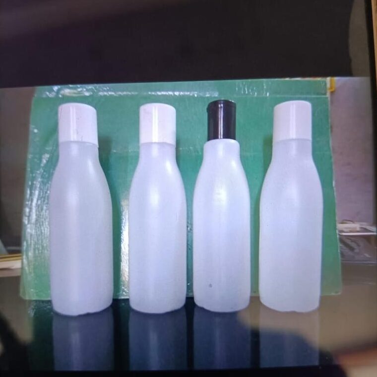 300 gm shampoo bottle